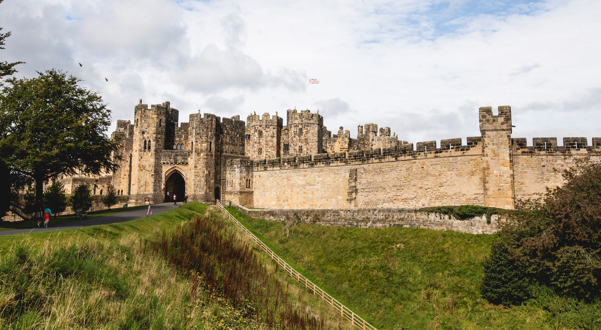 Alnwick River Walk - Mar 2023 - Strolls With Poles